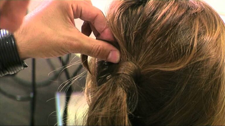 Elegante Hochsteckfrisuren mit Locken: Schritt-f&uuml;r-Schritt Anleitungen